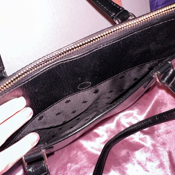 ♠️ Kate Spade ♠️ large black leather tote - Picture 3 of 6